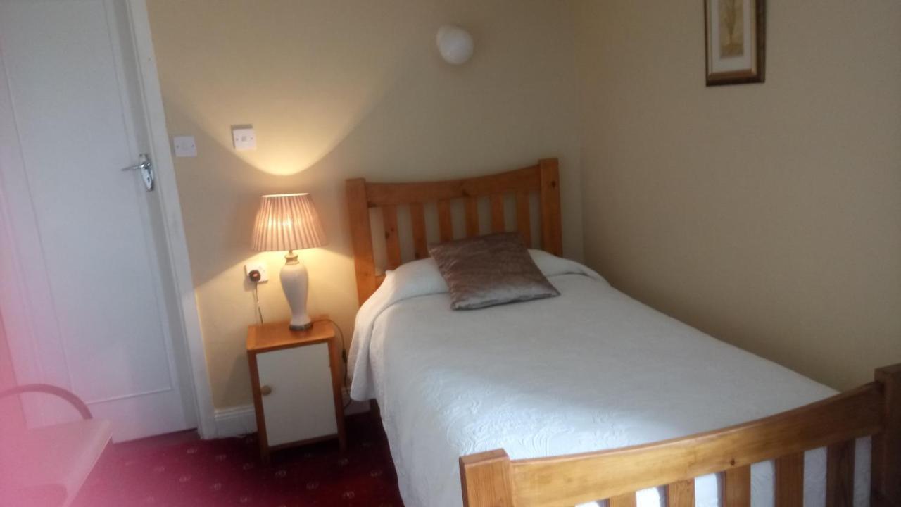 The Rio Bed & Breakfast Galway Bagian luar foto
